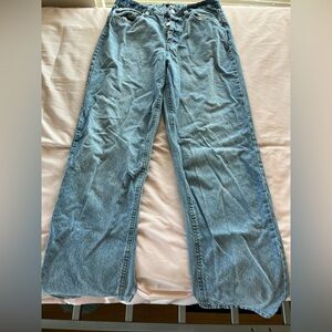 Straight leg, barely worn Woman’s jeans